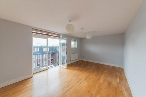 2 bedroom flat to rent, Waldrons Yard, Harrow HA2