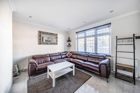 3 bedroom terraced house for sale, Prestwick Road, Watford, Hertfordshire