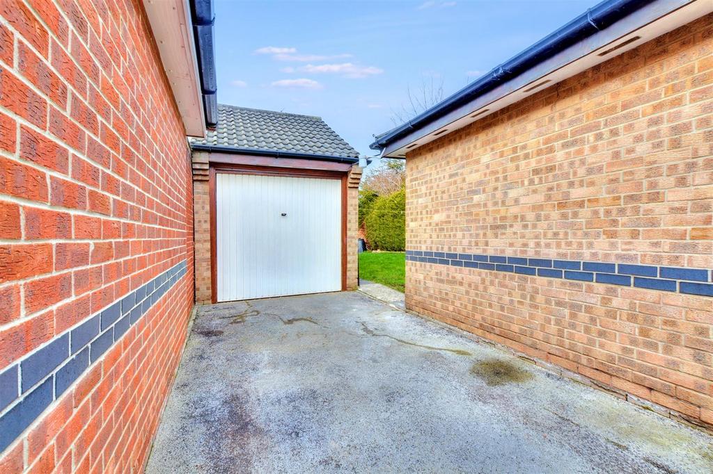 Garage.jpeg