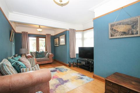 4 bedroom detached house for sale, Manor Road, Hayling Island PO11