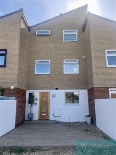 3 bedroom townhouse to rent, Latimer Road, St. Helens