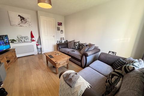 2 bedroom terraced house to rent, Pebmarsh Drive, Wickford, Essex