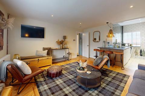 2 bedroom flat for sale, Barbican Court, Plymouth, PL4