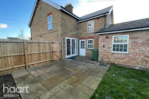 undefined, Town Street, Upwell