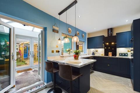 2 bedroom end of terrace house for sale, Eastgate South, Driffield, YO25 6NR