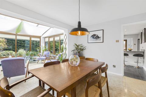 1 Beech Close, Bierton, Aylesbury, HP22 5DG