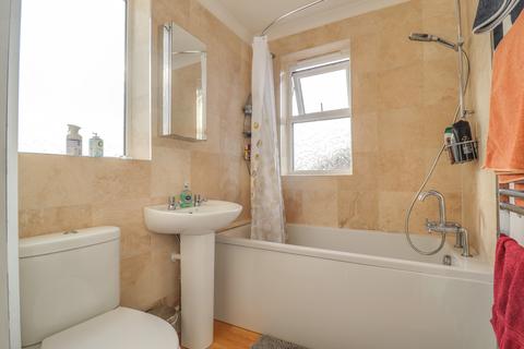 74a Bishops Road, Itchen, Southampton, SO19 2FE