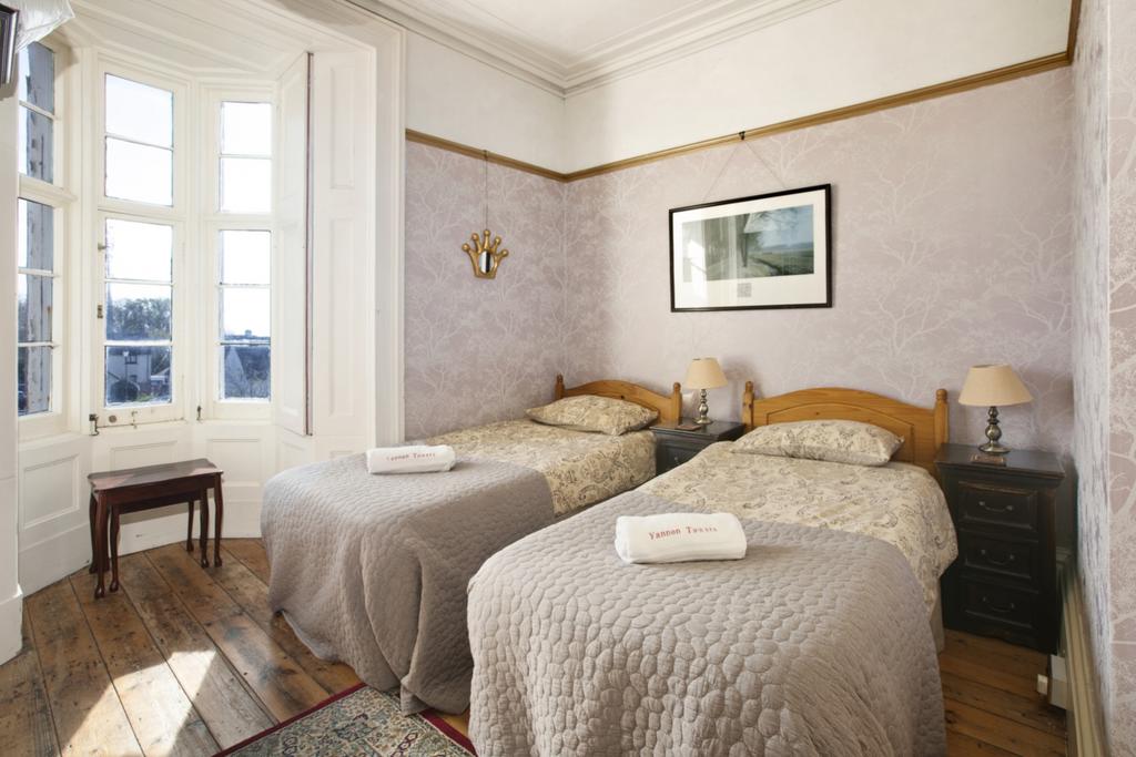 Bedroom 1 - 1