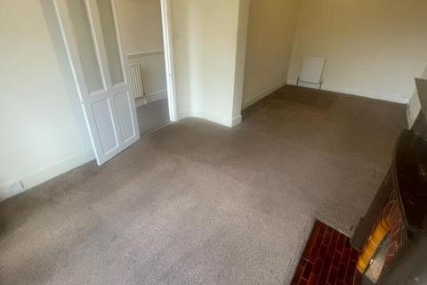 3 bedroom terraced house to rent, Scales Road, Tottenham