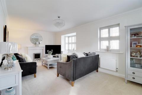 4 bedroom detached house for sale, Harrison Place, Welton