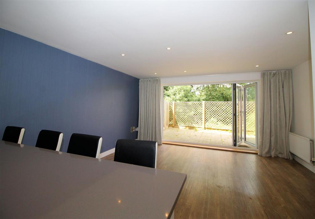 Kitchen/Living Room