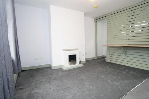 2 bedroom terraced house to rent, Stansfield Place, Idle, Bradford