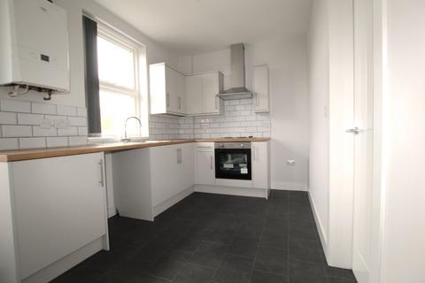 3 bedroom terraced house to rent, Dunninc Road, Sheffield