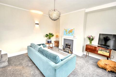 8 Garnet Crescent, Leeds, LS11 5JT