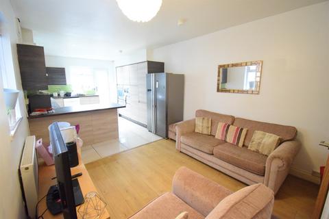 5 bedroom house to rent, Whitchurch Road, Cardiff