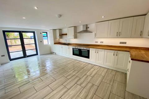 5 bedroom detached house for sale, Stone, Berkeley, GL13 9JY