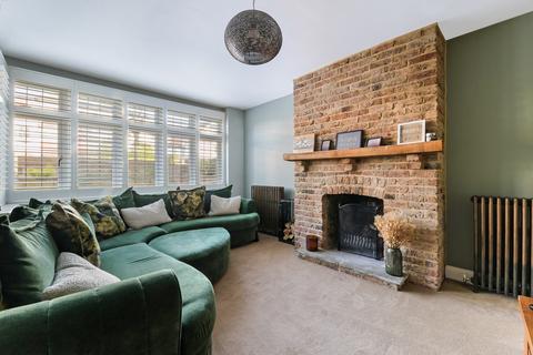 23 Nutfield Road, Coulsdon, CR5 3JP