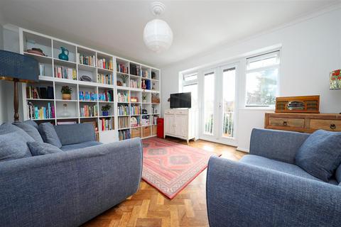2, Clermont Court Clermont Road, Brighton, BN1 6SS