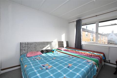 3 bedroom apartment to rent, Wilderness Road, Guildford, Surrey, GU2