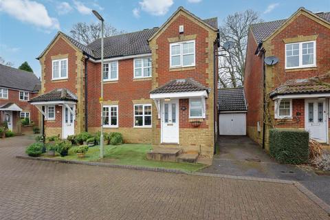 3 bedroom semi-detached house for sale, Wisbech Way, Lymington SO41