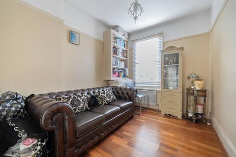 2 bedroom flat for sale, Ash Grove, Beckenham, London, SE20