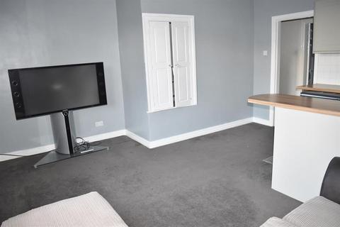 1 bedroom flat to rent, Wesley Street, South Elmsall, WF9 2AQ