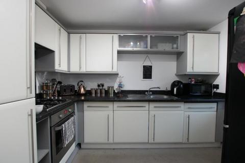 3 bedroom terraced house to rent, 5 Grendon Drive, Kettering