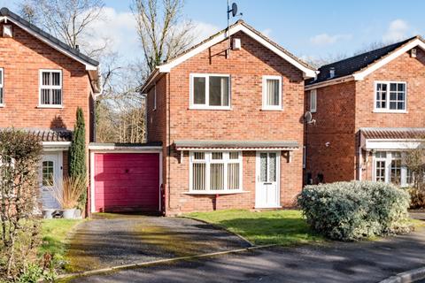 3 bedroom detached house for sale, Painswick Close, Oakenshaw, Redditch, Worcestershire, B98