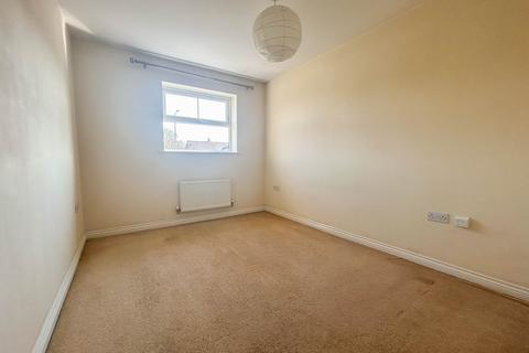 14 Dunster Close, Rugby, CV22 7AZ