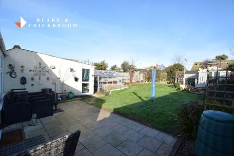 2 bedroom detached bungalow for sale, Alleyne Way, Clacton-on-Sea