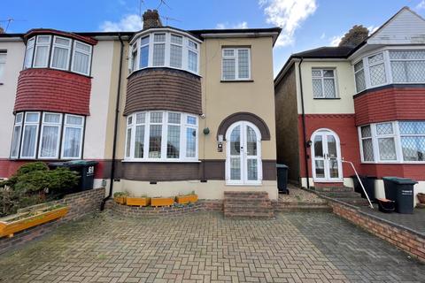 3 bedroom semi-detached house to rent, Bellman Avenue, Gravesend, DA12 1RE