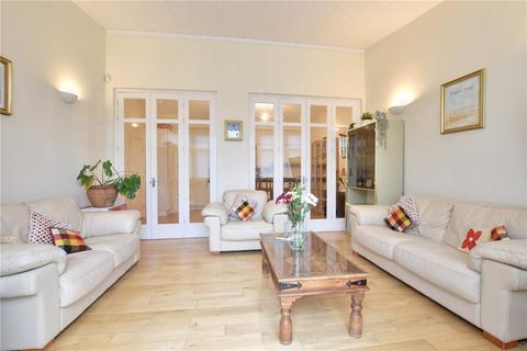 2 bedroom apartment for sale, Hervey Road, Blackheath, London, SE3