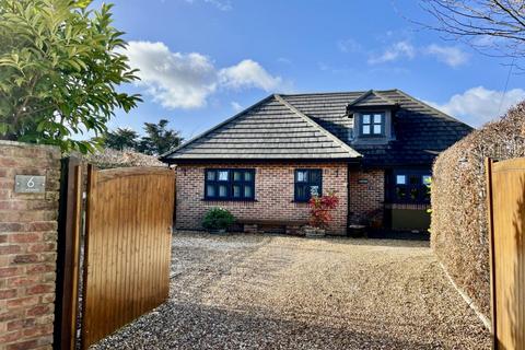 4 bedroom detached house for sale, Linbrook Court, Ringwood, BH24 1AX