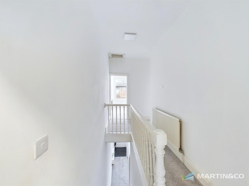 Cam02318 g0 pr0389 still020