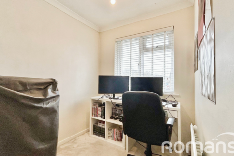 12 Bartok Close, Basingstoke, RG22 4DT