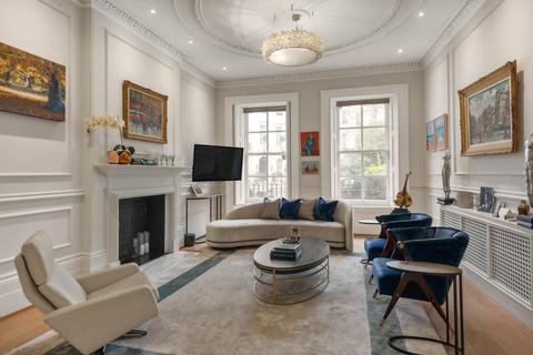 3 bedroom maisonette for sale, Wilton Crescent, London, SW1X