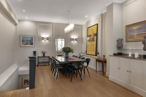 3 bedroom maisonette for sale, Wilton Crescent, London, SW1X