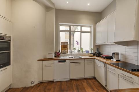 3 bedroom maisonette for sale, Wilton Crescent, London, SW1X