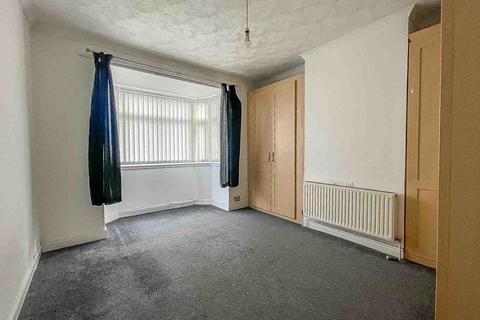 3 bedroom semi-detached house to rent, Leahill Road, Birmingham B20