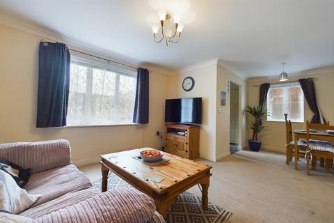 7 Green Close, Whitfield, Dover, CT16 2FD