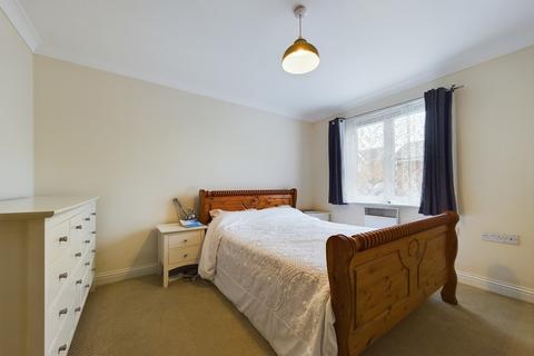 7 Green Close, Whitfield, Dover, CT16 2FD