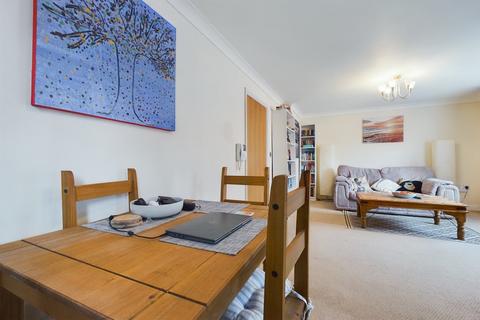 7 Green Close, Whitfield, Dover, CT16 2FD