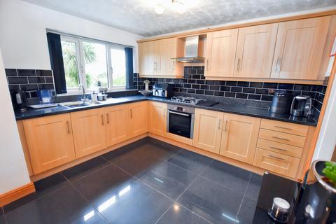 4 bedroom detached house for sale, Badger Brow Road, Loggerheads