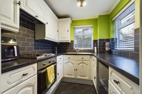 1 bedroom end of terrace house for sale, Beechfern Close, High Green