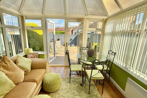 21 Beechfern Close, High Green, Sheffield, S35 4DW