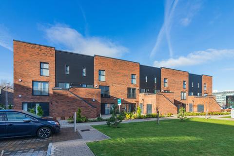 2 bedroom apartment to rent, Festival Court, Glasgow, Glasgow City