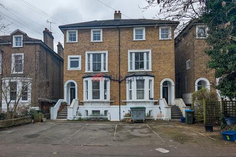 1 bedroom flat to rent, Queens Road, Twickenham TW1