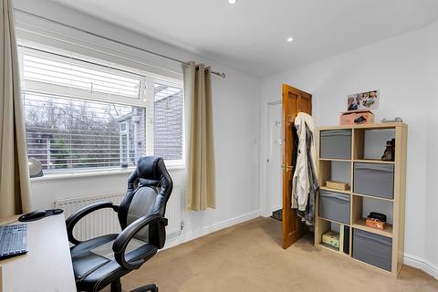 15 Frida Crescent, Northwich, CW8 1DJ