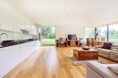 3 bedroom detached house to rent, Drift Road, Winkfield, Windsor, Berkshire, SL4