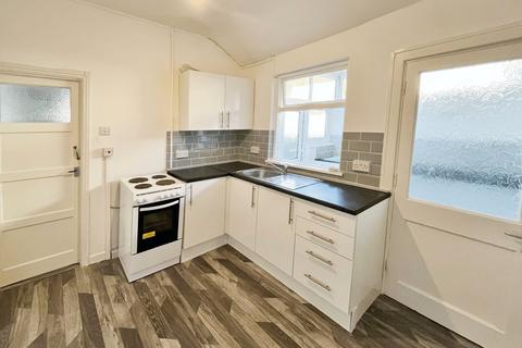 3 bedroom house to rent, Hendre-Wen Road, Blaencwm, Treorchy